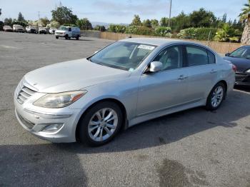  Salvage Hyundai Genesis