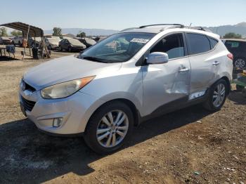  Salvage Hyundai TUCSON