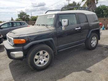  Salvage Toyota FJ Cruiser