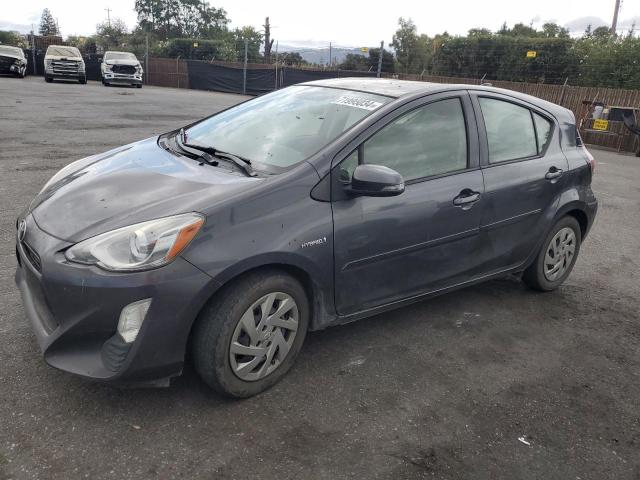  Salvage Toyota Prius