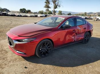  Salvage Mazda 3