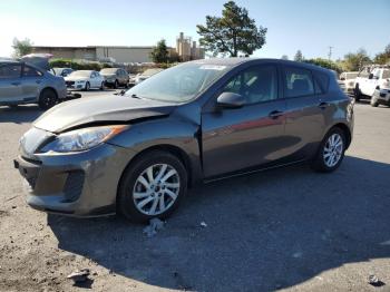  Salvage Mazda 3