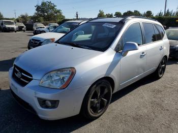  Salvage Kia Rondo