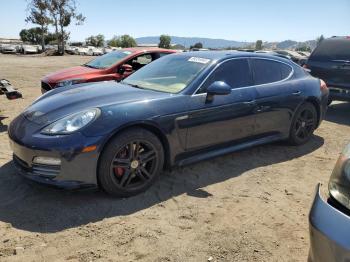  Salvage Porsche Panamera