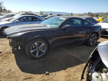  Salvage Ford Mustang