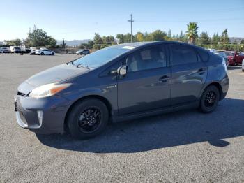  Salvage Toyota Prius