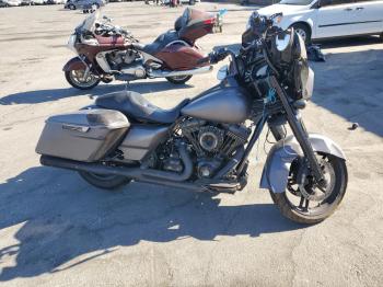  Salvage Harley-Davidson Fl