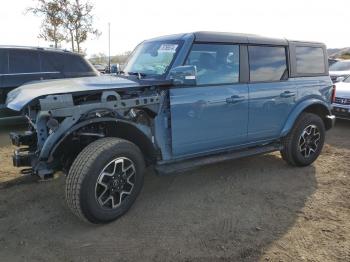  Salvage Ford Bronco