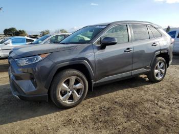  Salvage Toyota RAV4