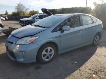  Salvage Toyota Prius