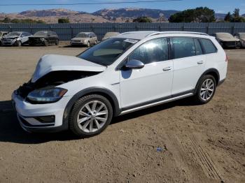  Salvage Volkswagen Golf