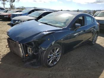  Salvage Mazda 3