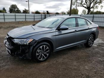  Salvage Volkswagen Jetta