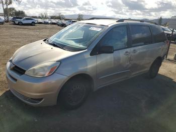  Salvage Toyota Sienna