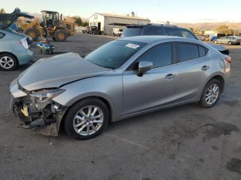  Salvage Mazda 3