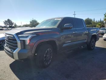  Salvage Toyota Tundra