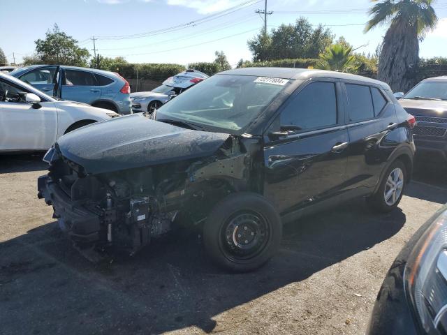  Salvage Nissan Kicks