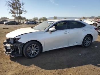  Salvage Lexus Es