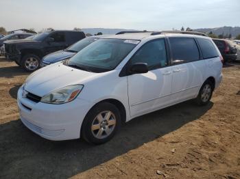  Salvage Toyota Sienna