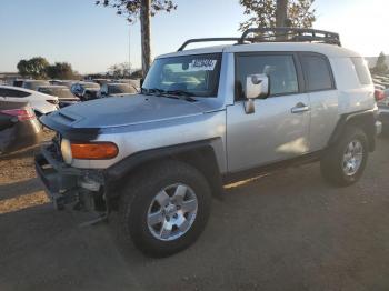  Salvage Toyota FJ Cruiser