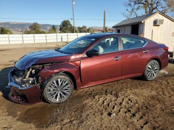  Salvage Nissan Altima