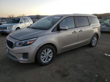  Salvage Kia Sedona