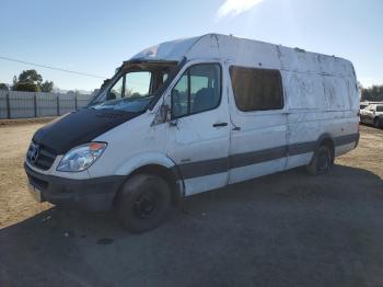  Salvage Mercedes-Benz Sprinter