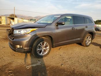  Salvage Toyota Highlander