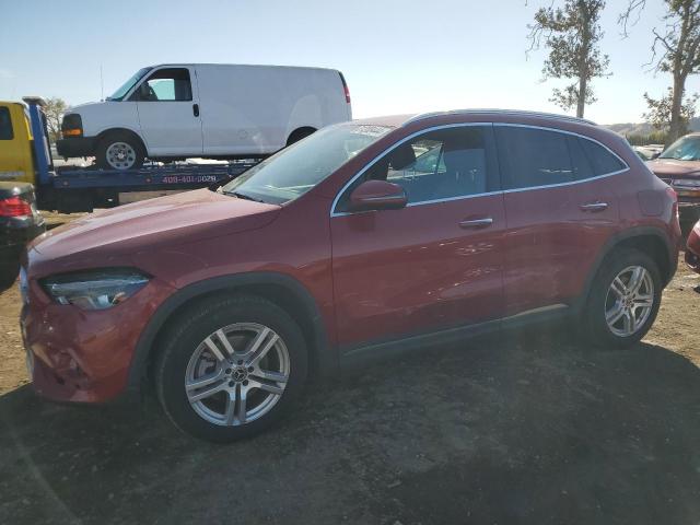  Salvage Mercedes-Benz GLA