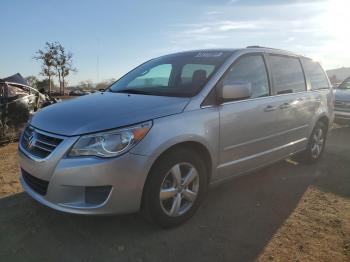  Salvage Volkswagen Routan