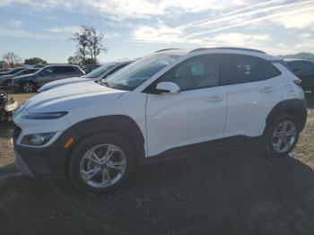  Salvage Hyundai KONA