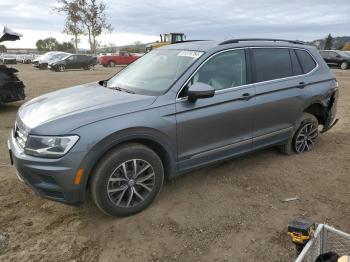  Salvage Volkswagen Tiguan