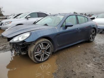  Salvage Porsche Panamera