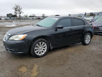  Salvage Chrysler 200