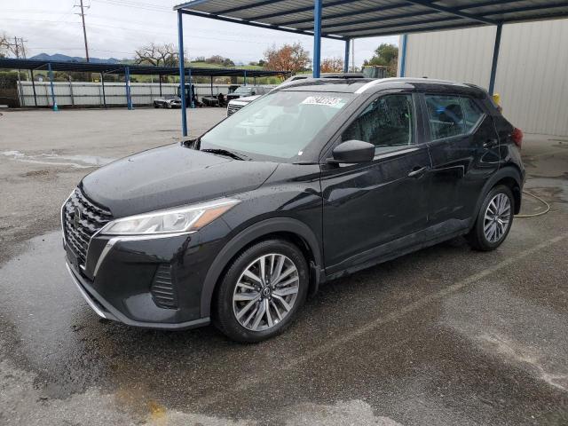  Salvage Nissan Kicks