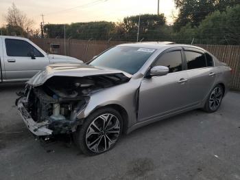  Salvage Hyundai Genesis