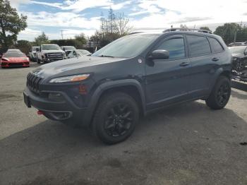  Salvage Jeep Cherokee