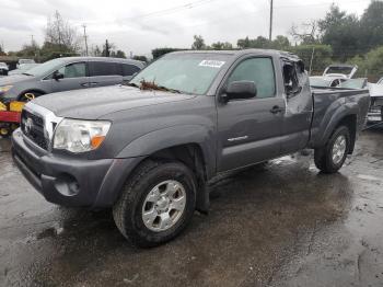  Salvage Toyota Tacoma