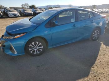  Salvage Toyota Prius