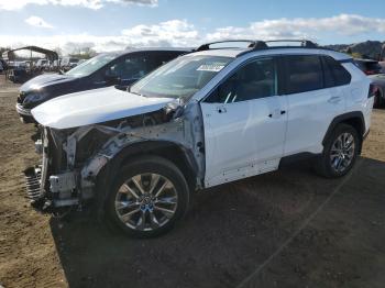  Salvage Toyota RAV4