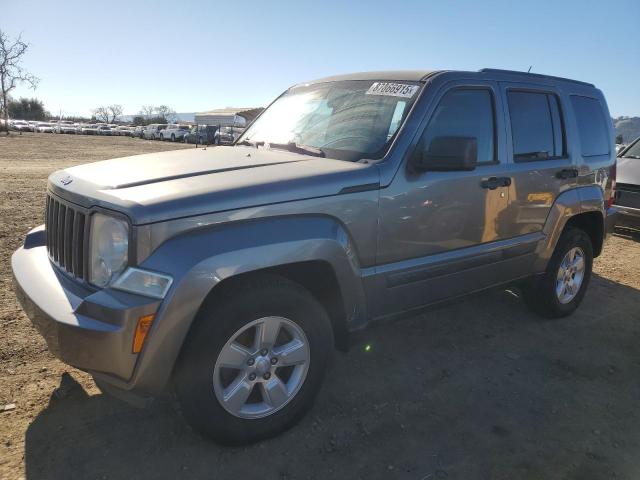  Salvage Jeep Liberty