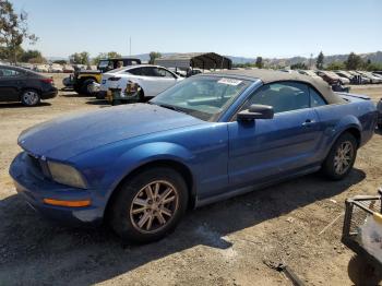  Salvage Ford Mustang