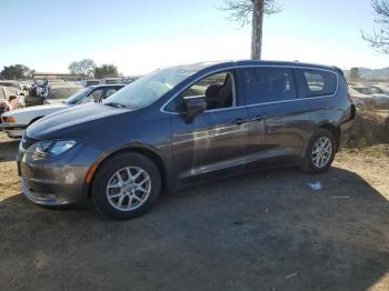  Salvage Chrysler Pacifica