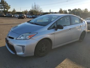  Salvage Toyota Prius