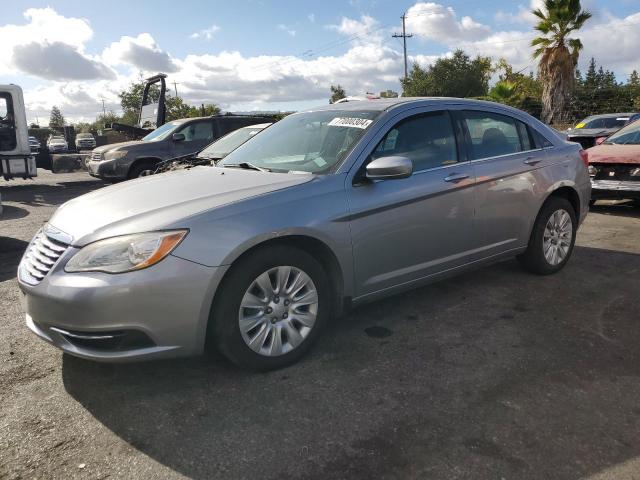  Salvage Chrysler 200