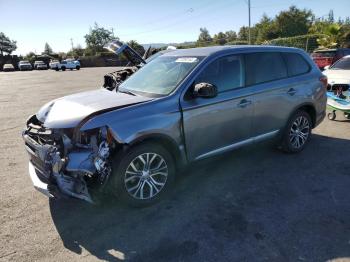  Salvage Mitsubishi Outlander