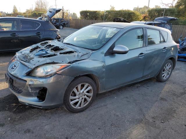  Salvage Mazda 3