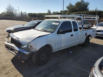  Salvage Toyota Tacoma