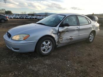  Salvage Ford Taurus