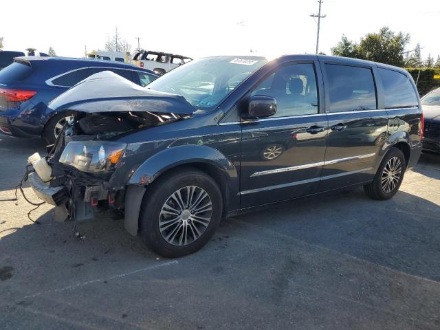  Salvage Chrysler Minivan